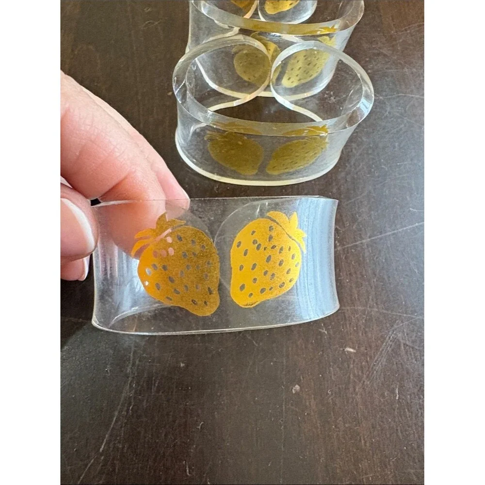 Unbranded clear plastic